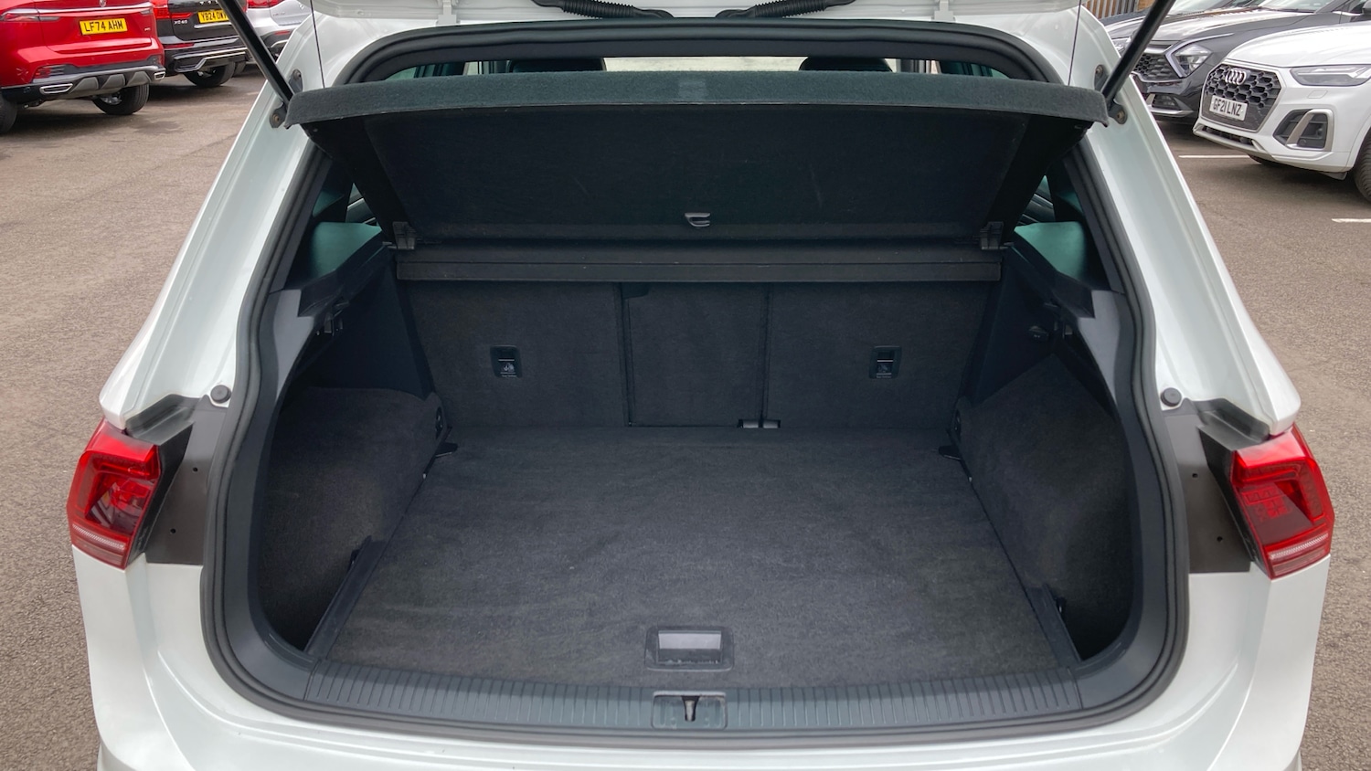 Used Volkswagen Tiguan 2018 for sale - 78015149: Photo 4