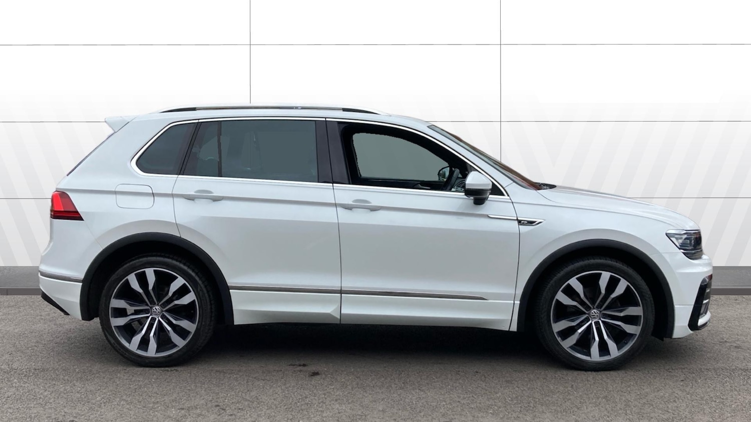 Used Volkswagen Tiguan 2018 for sale - 78015149: Photo 5