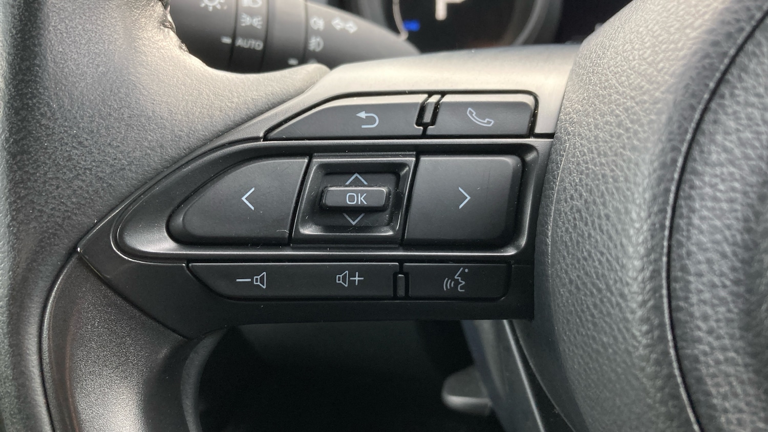 Used Toyota Yaris 2021 for sale - 76957000: Photo 36