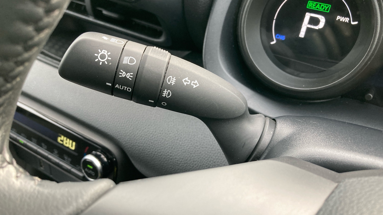 Used Toyota Yaris 2021 for sale - 76957000: Photo 38