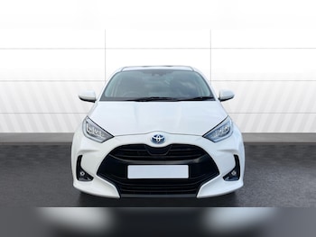 Used Toyota Yaris 2021 for sale - 76957000: Photo