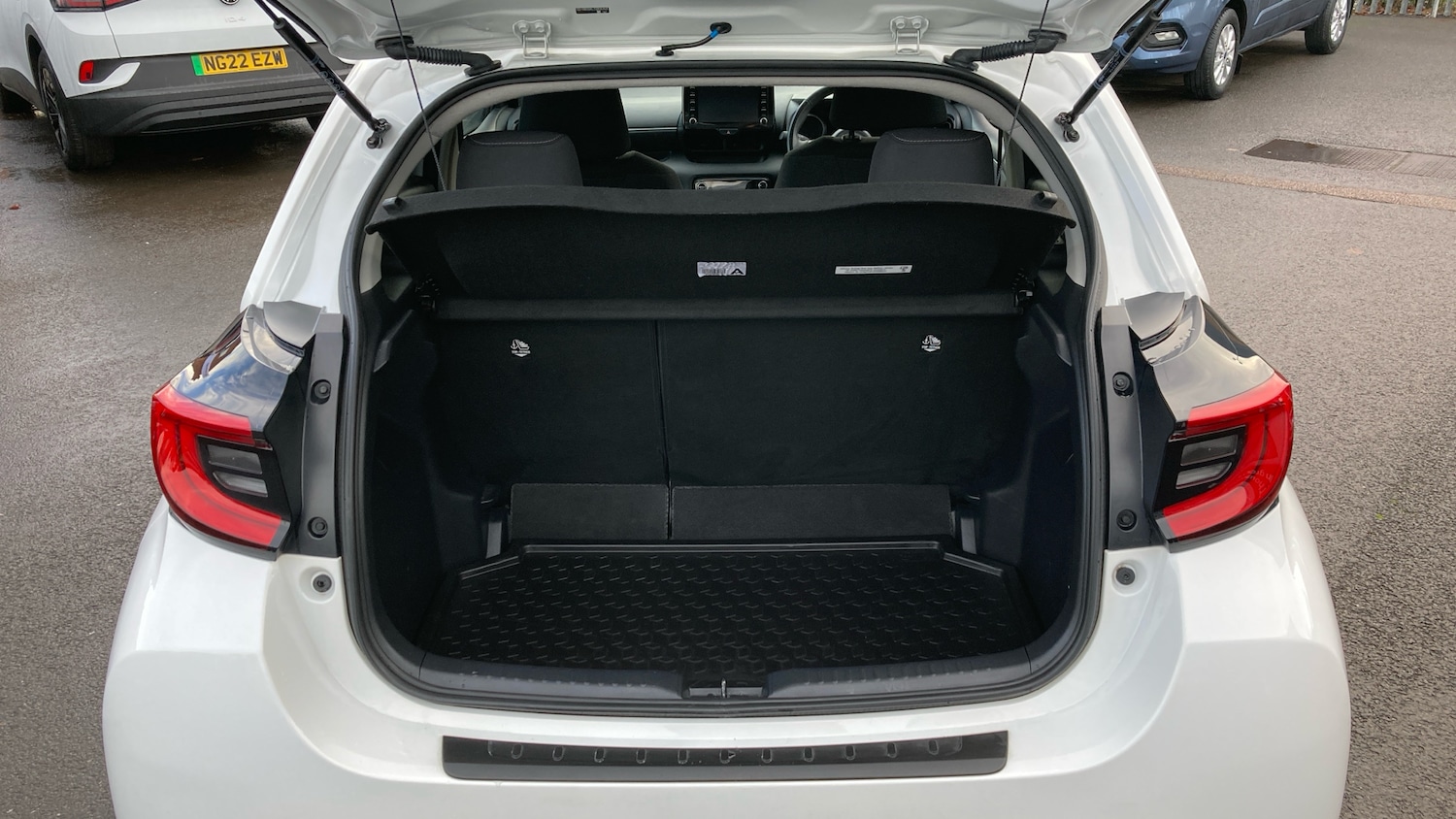 Used Toyota Yaris 2021 for sale - 76957000: Photo 4