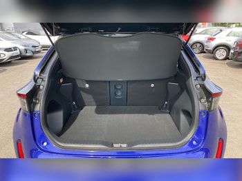 Used Toyota Yaris Cross 2023 for sale - 79449212: Photo