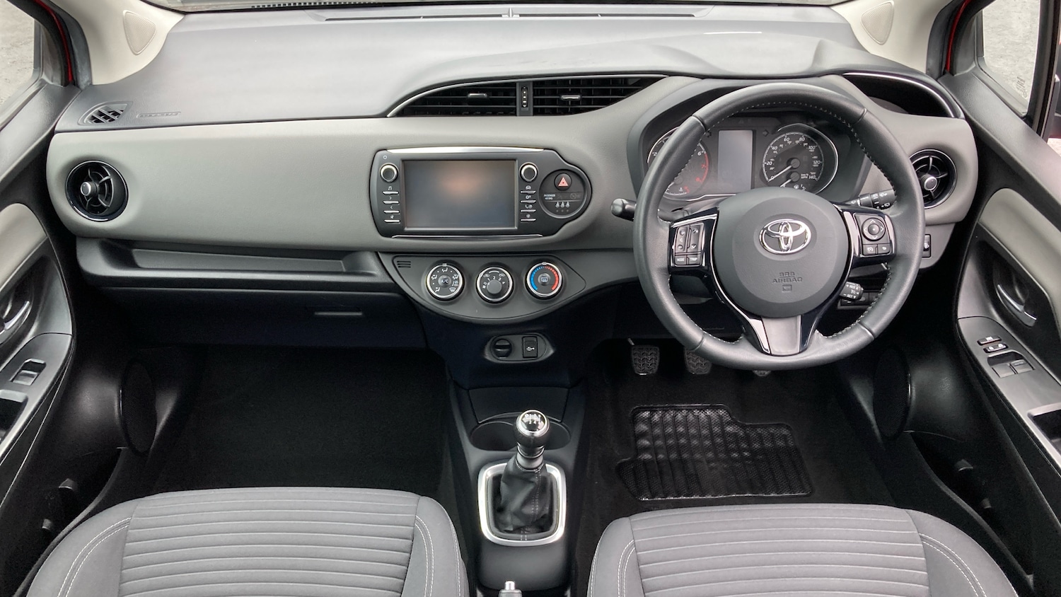 Used Toyota Yaris 2018 for sale - 78053437: Photo 10