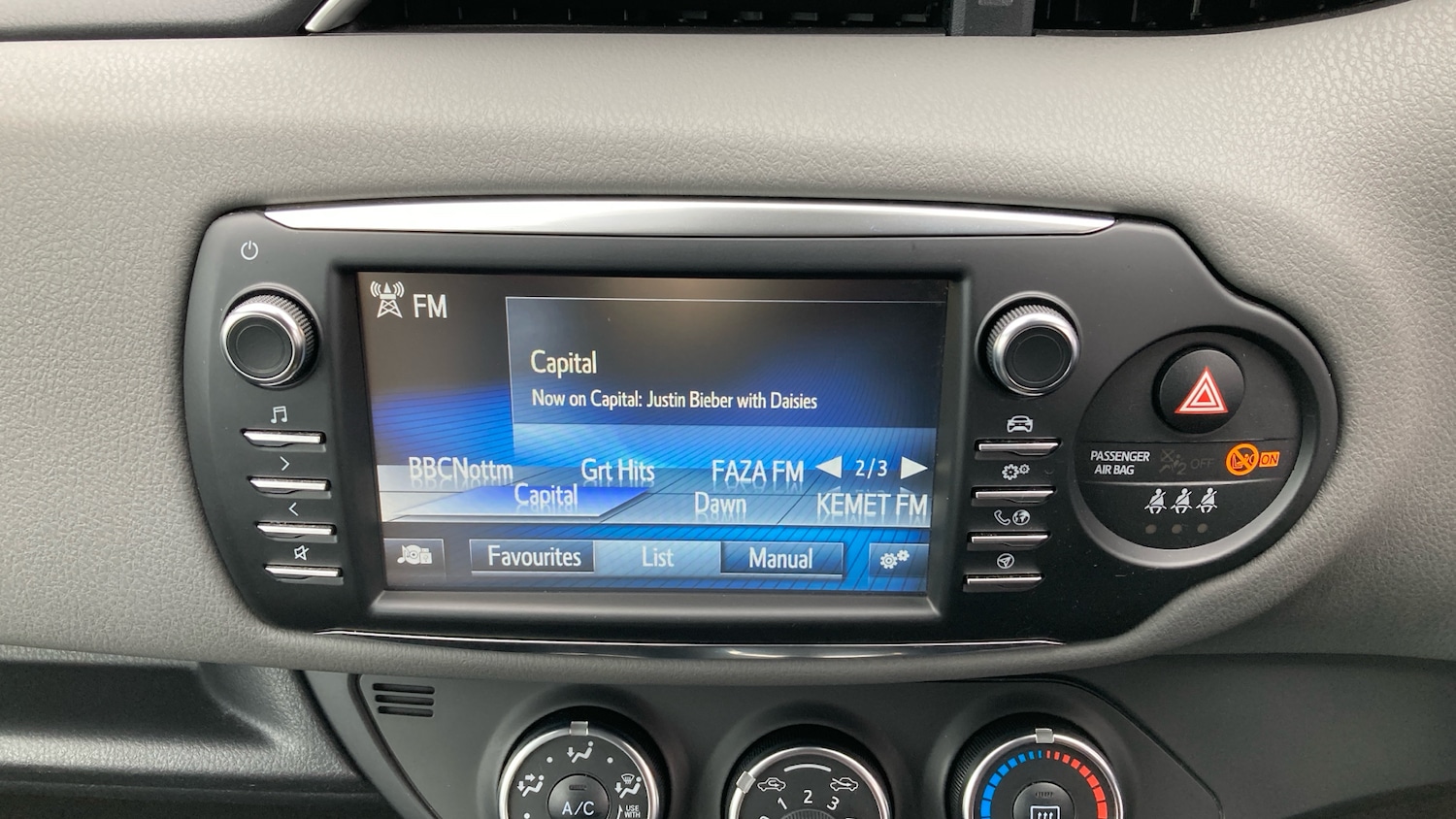 Used Toyota Yaris 2018 for sale - 78053437: Photo 12