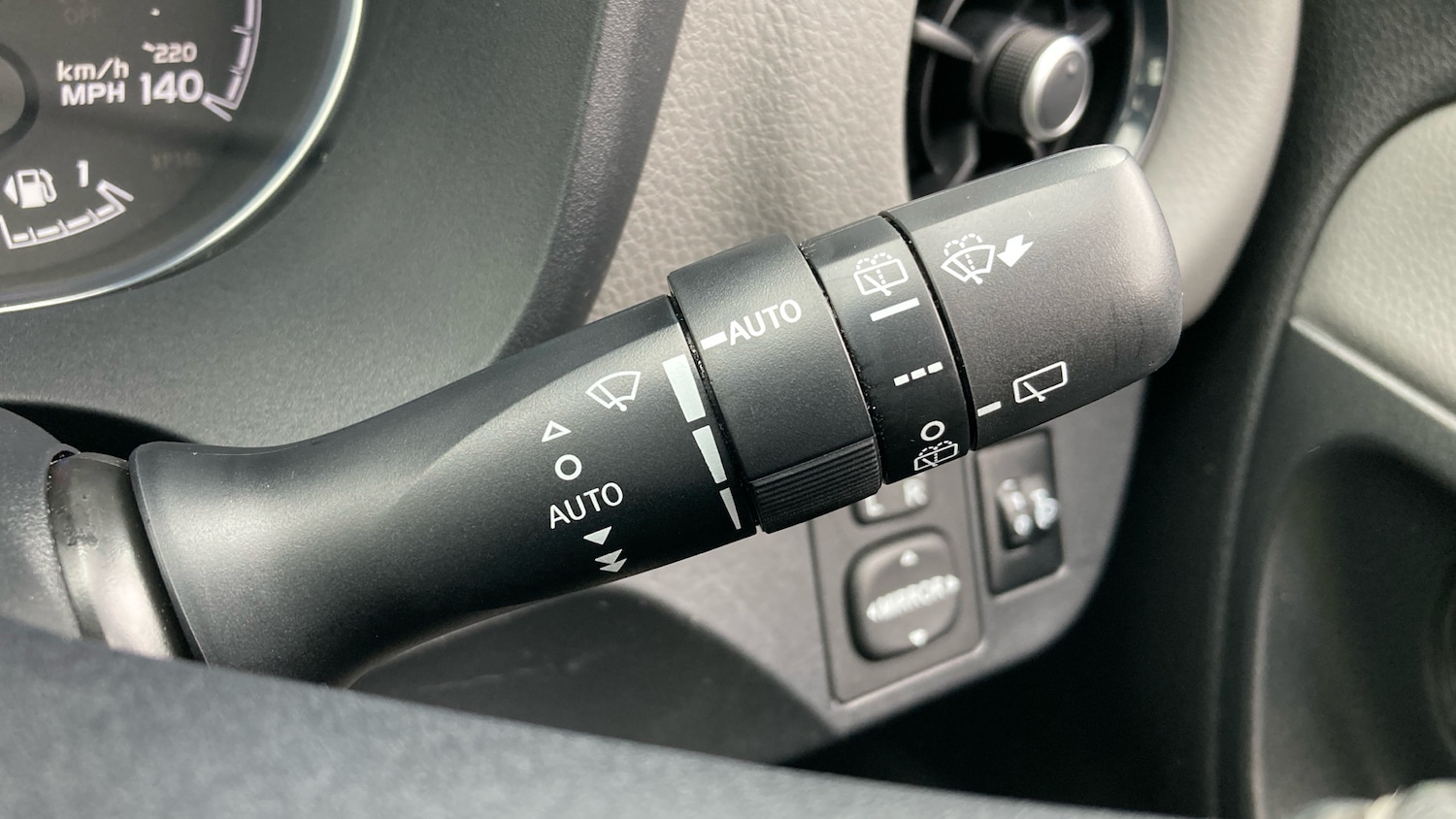 Used Toyota Yaris 2018 for sale - 78053437: Photo 39