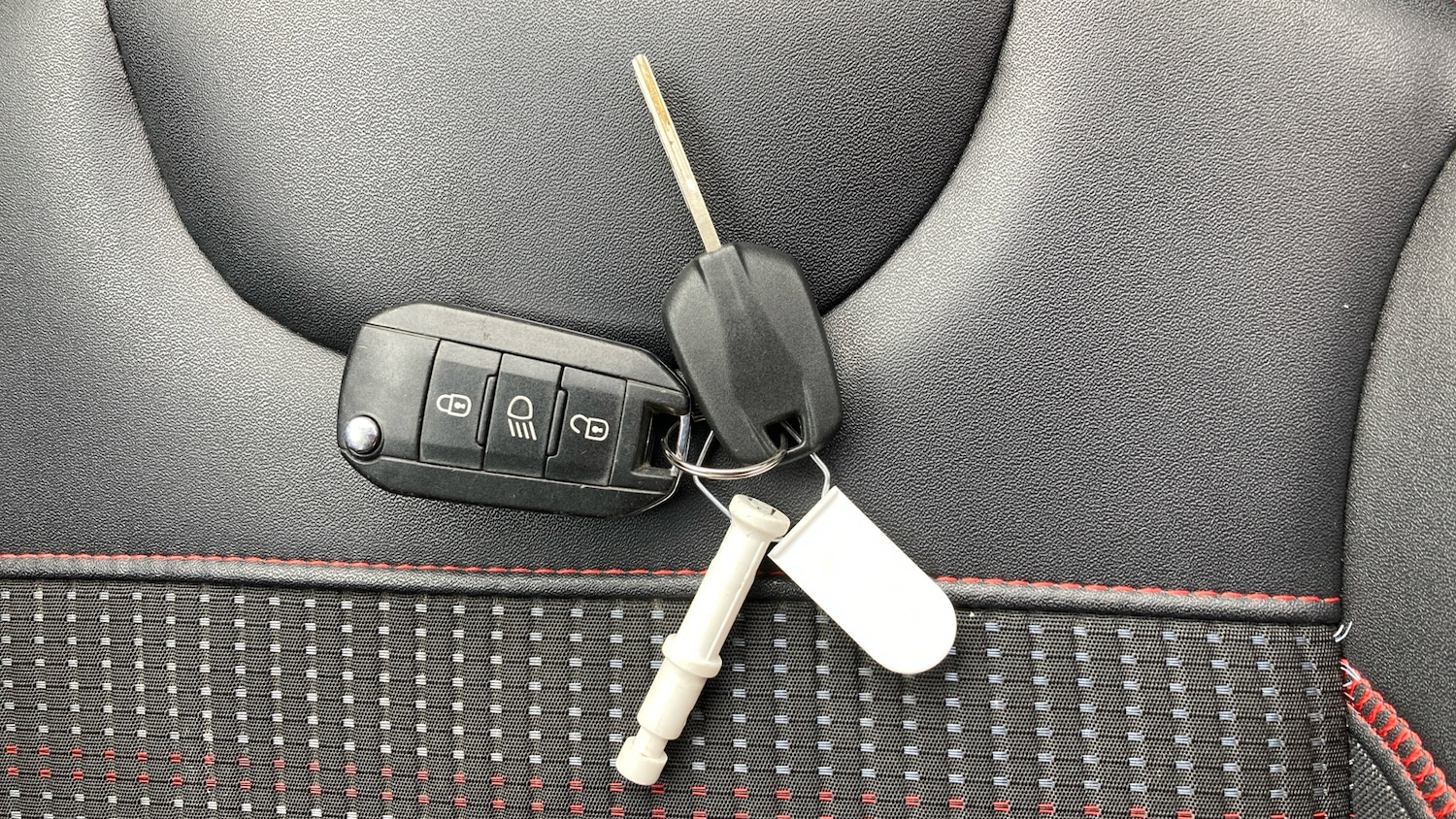 Used Peugeot 208 2017 for sale - 78018166: Photo 20