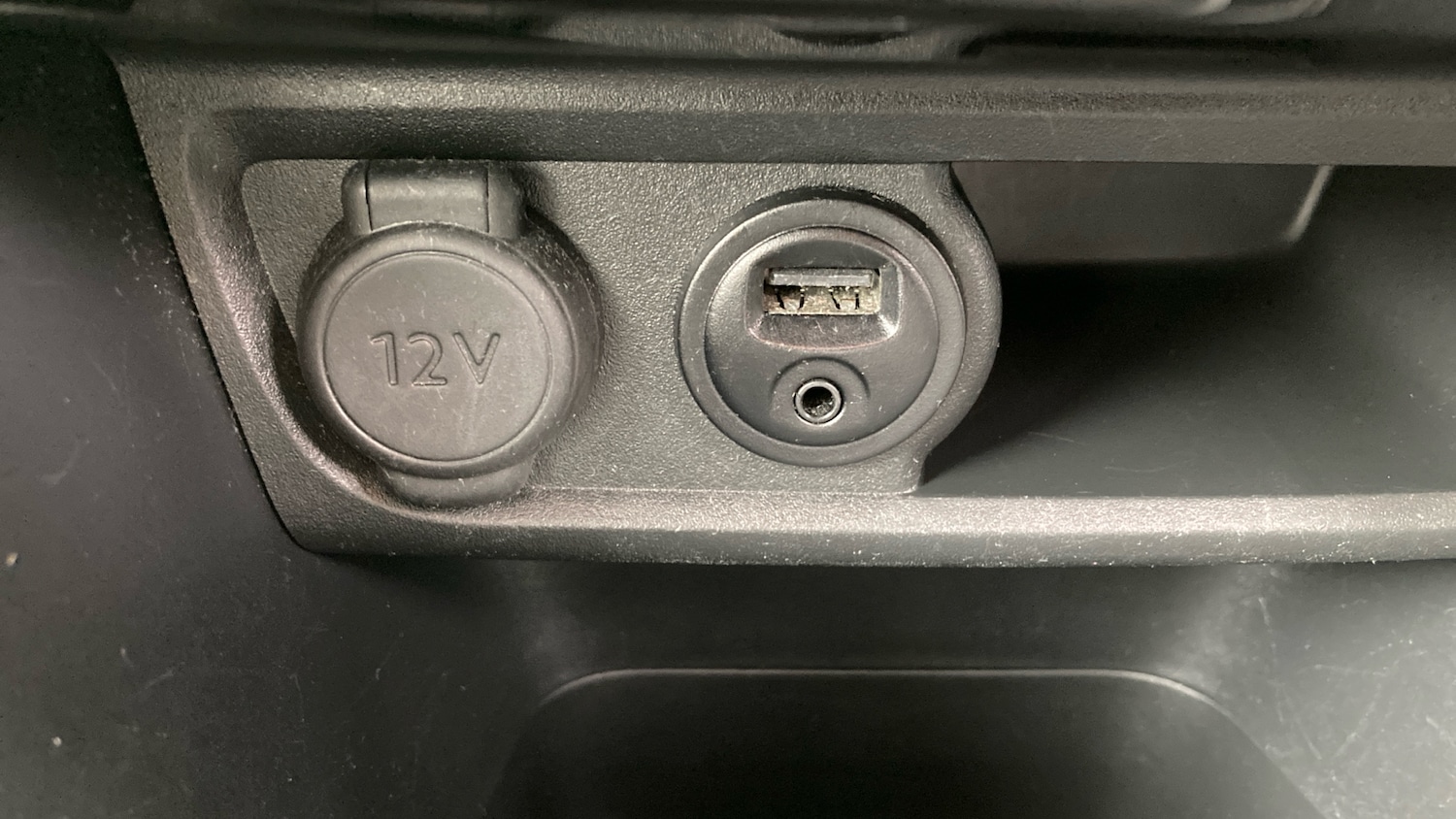 Used Peugeot 208 2017 for sale - 78018166: Photo 24