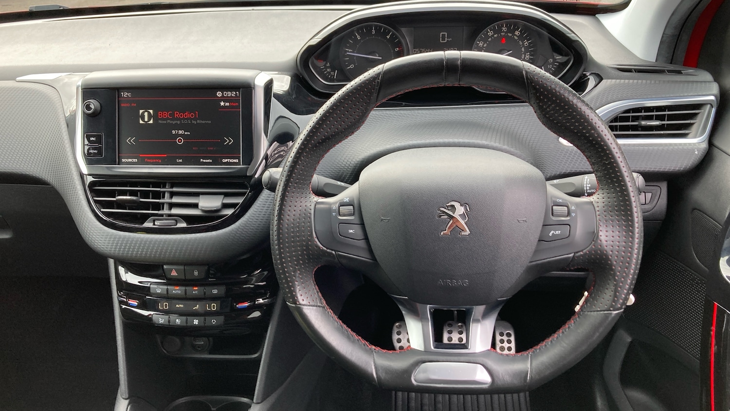 Used Peugeot 208 2017 for sale - 78018166: Photo 32