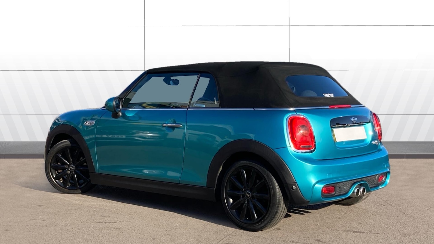Used MINI Convertible 2017 for sale - 76192981: Photo 2