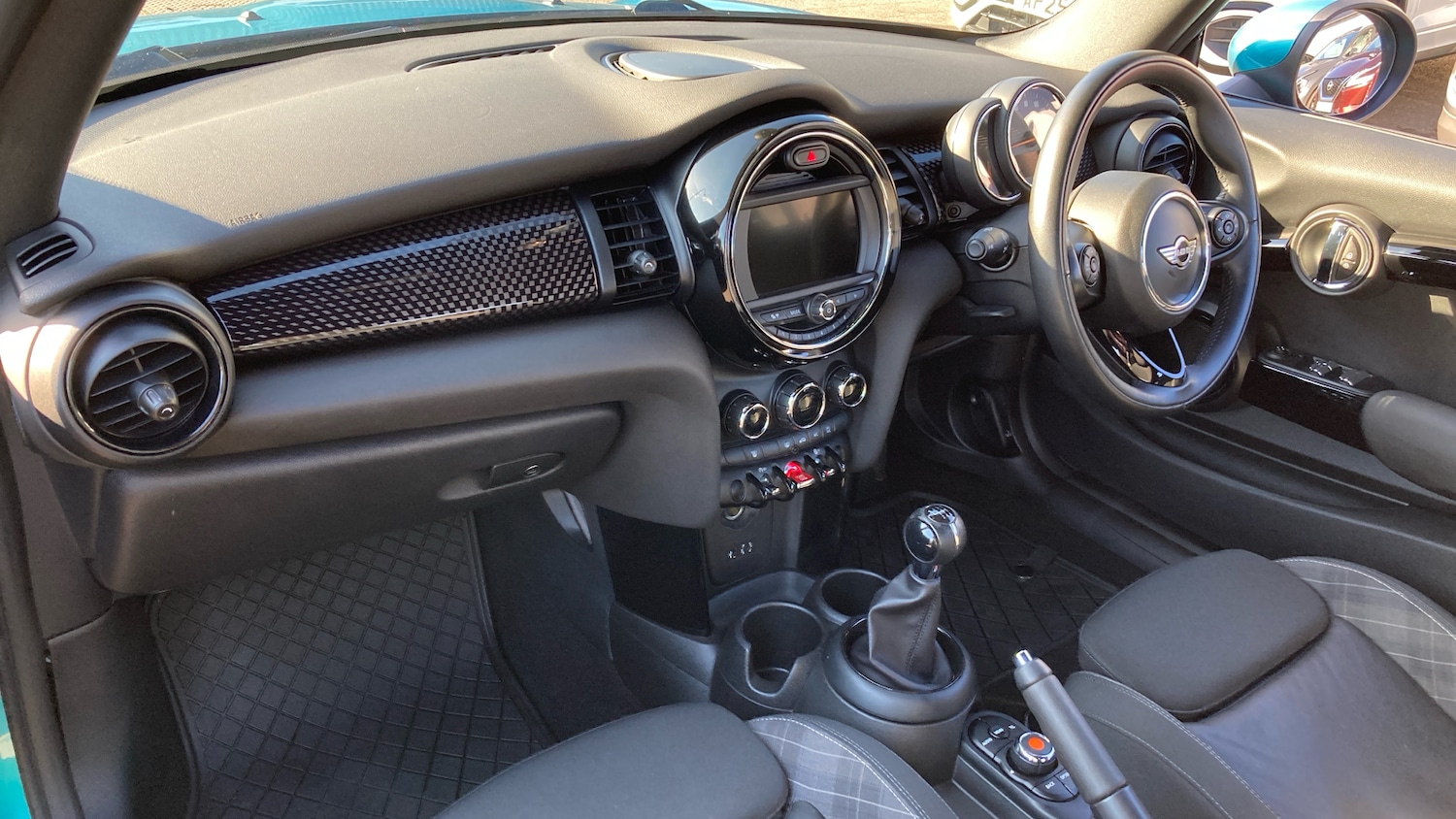 Used MINI Convertible 2017 for sale - 76192981: Photo 9