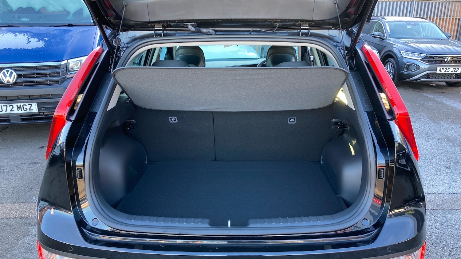 Used Kia Niro 2025 for sale - 77475513: Photo 4