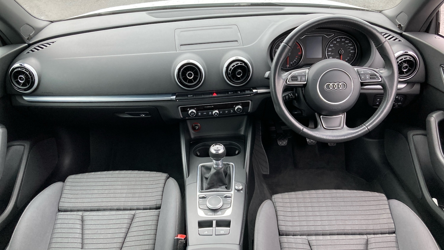 Used Audi A3 2015 for sale - 77350290: Photo 10