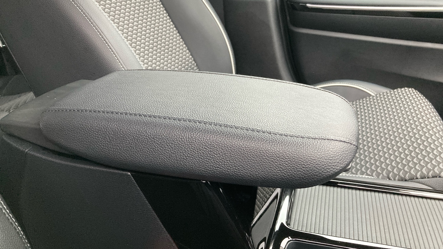 Used Kia XCeed 2025 for sale - 77245430: Photo 25