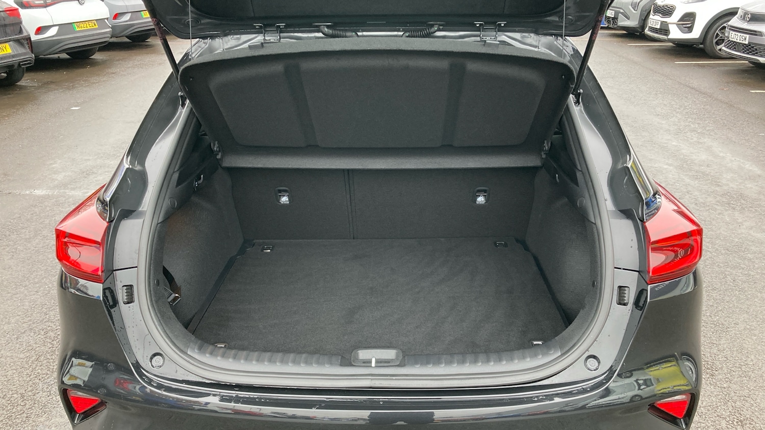 Used Kia XCeed 2025 for sale - 77245430: Photo 4