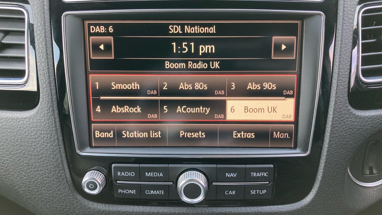 Used Volkswagen Touareg 2016 for sale - 77760506: Photo 12