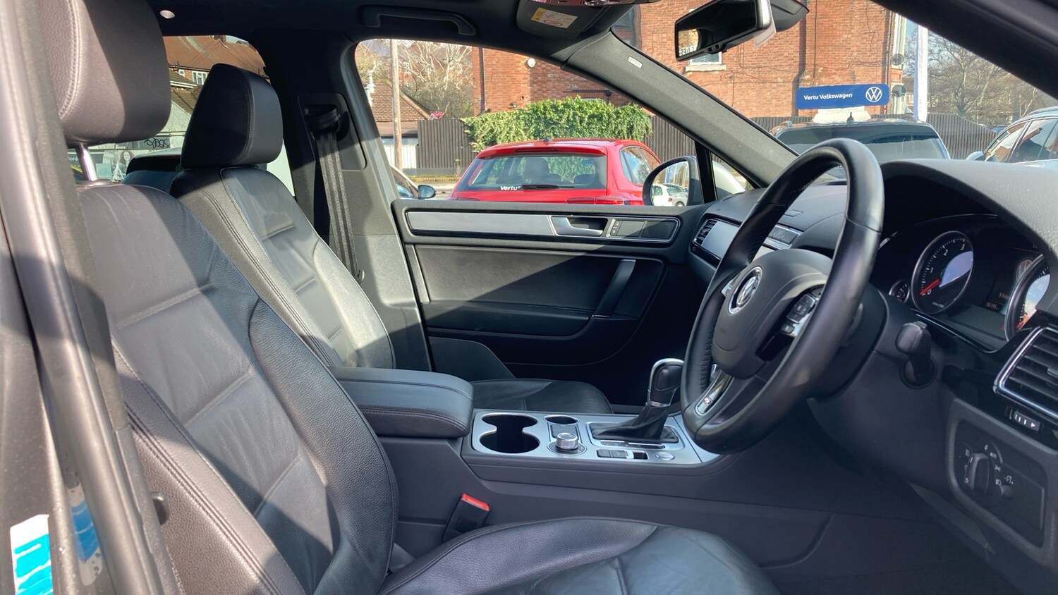 Used Volkswagen Touareg 2016 for sale - 77760506: Photo 15