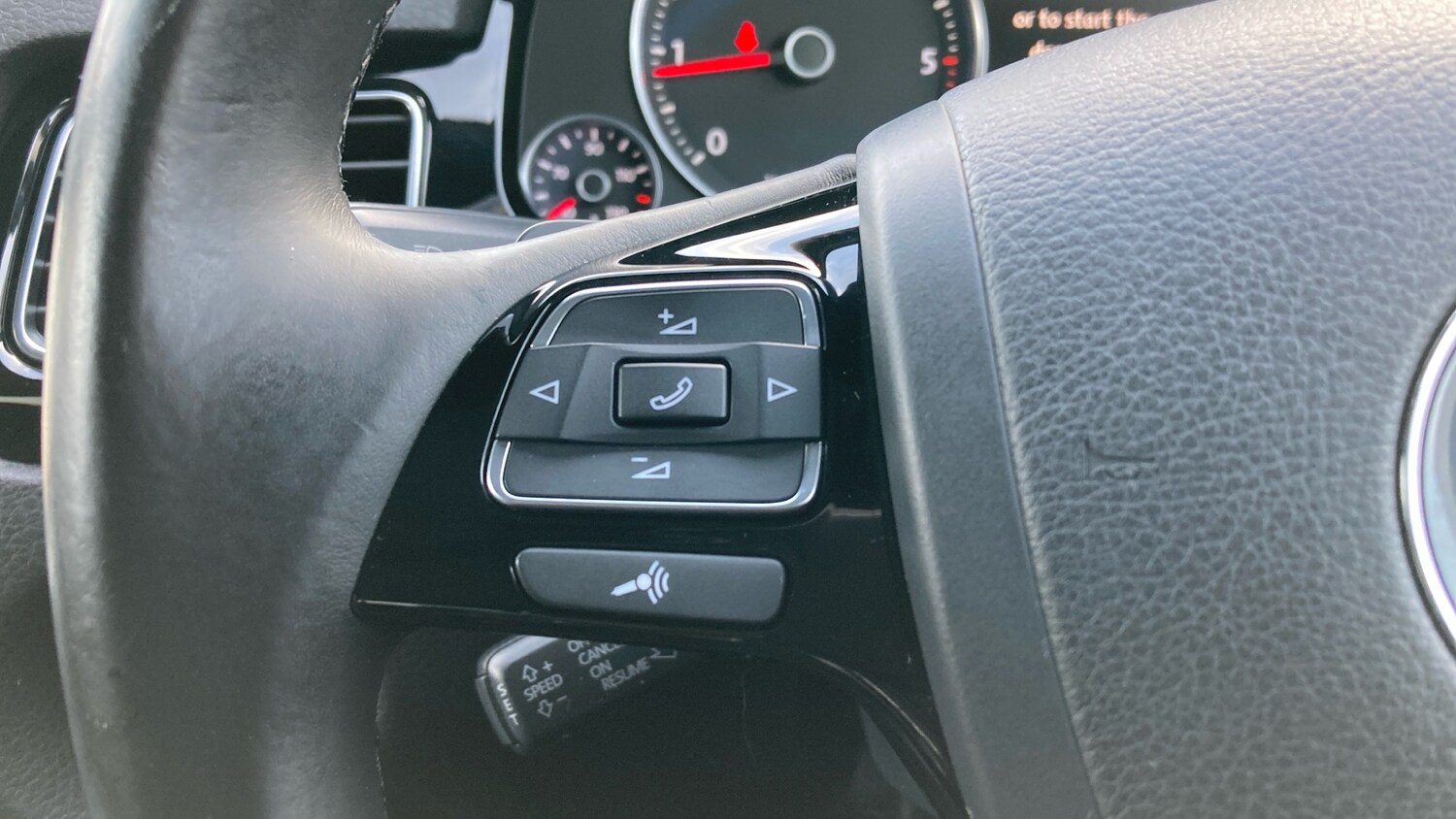 Used Volkswagen Touareg 2016 for sale - 77760506: Photo 17