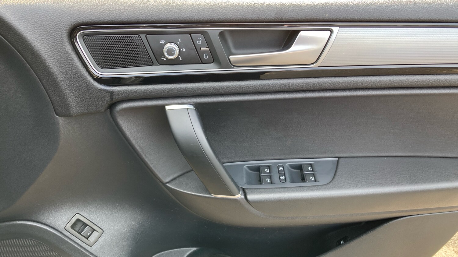 Used Volkswagen Touareg 2016 for sale - 77760506: Photo 19