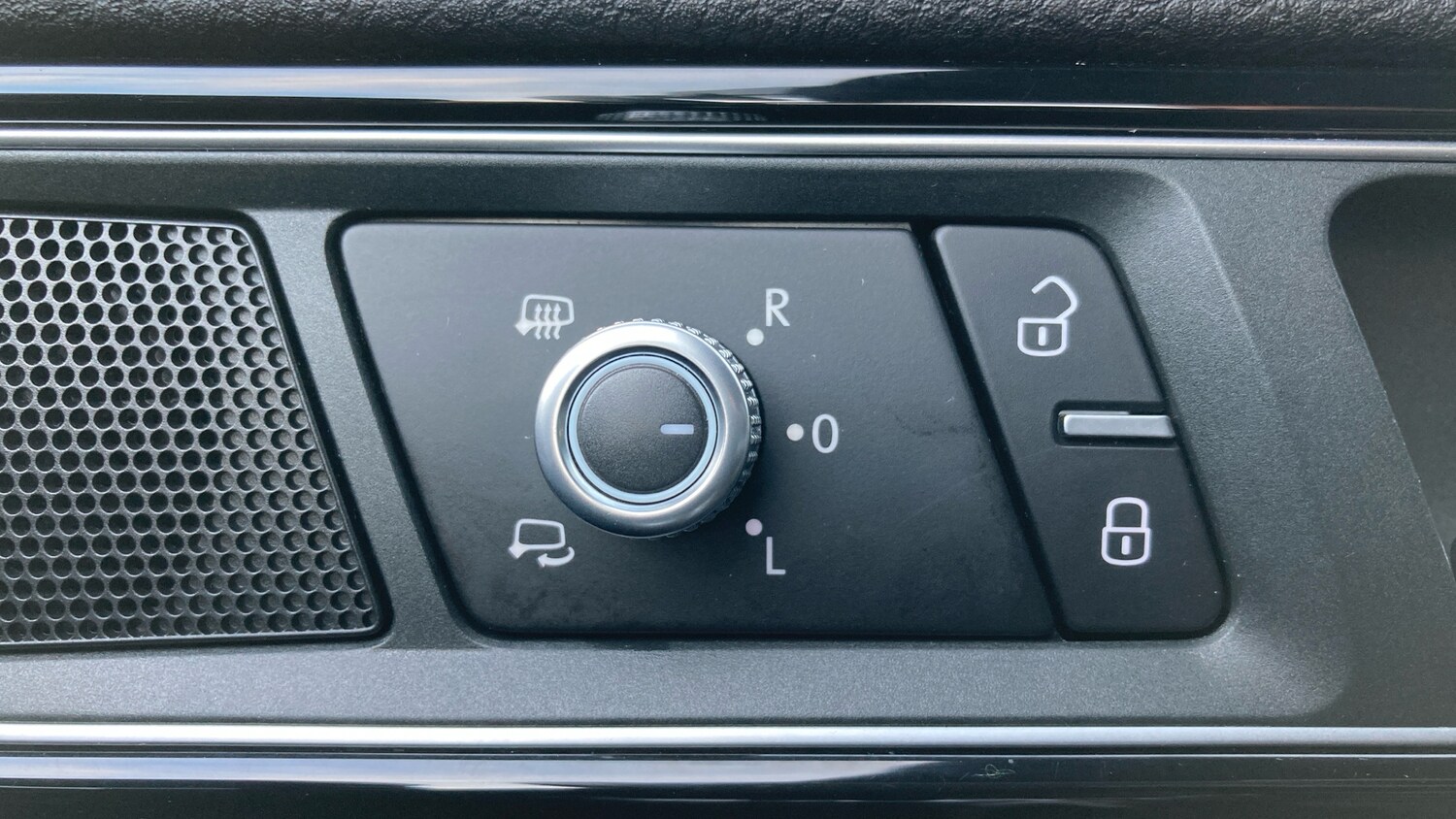 Used Volkswagen Touareg 2016 for sale - 77760506: Photo 23