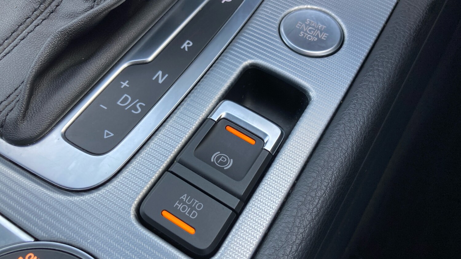 Used Volkswagen Touareg 2016 for sale - 77760506: Photo 28