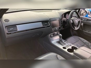 Used Volkswagen Touareg 2016 for sale - 77760506: Photo