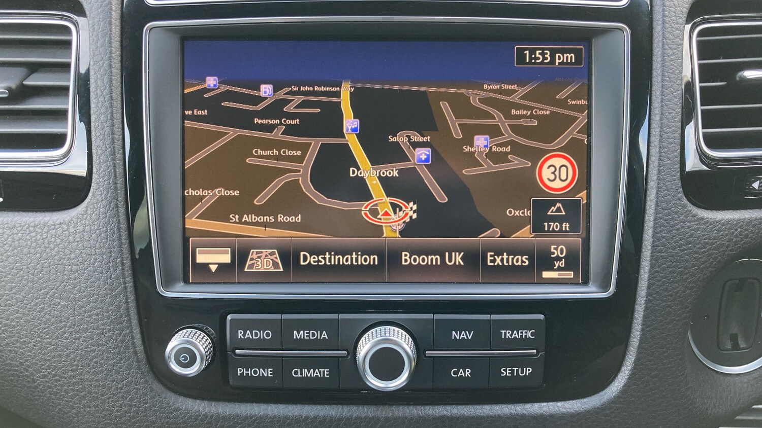 Used Volkswagen Touareg 2016 for sale - 77760506: Photo 32