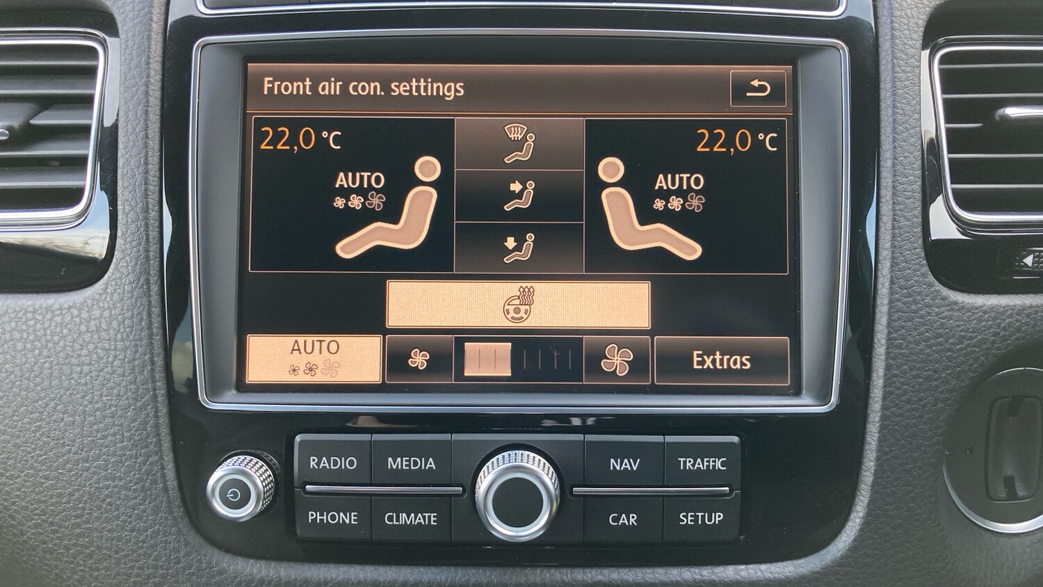 Used Volkswagen Touareg 2016 for sale - 77760506: Photo 34