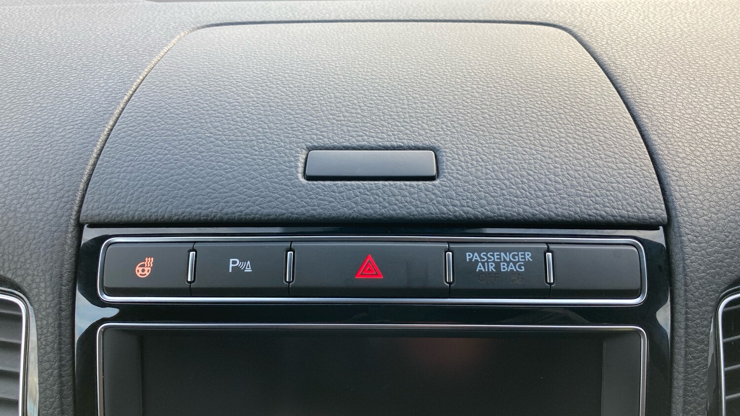 Used Volkswagen Touareg 2016 for sale - 77760506: Photo 36