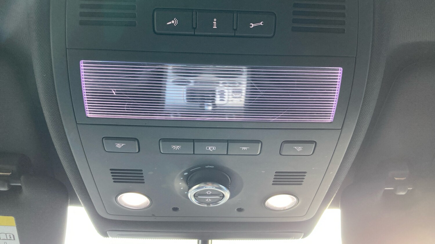 Used Volkswagen Touareg 2016 for sale - 77760506: Photo 38