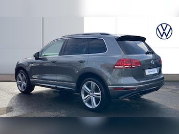 Used Volkswagen Touareg 2016 for sale - 77760506: Photo