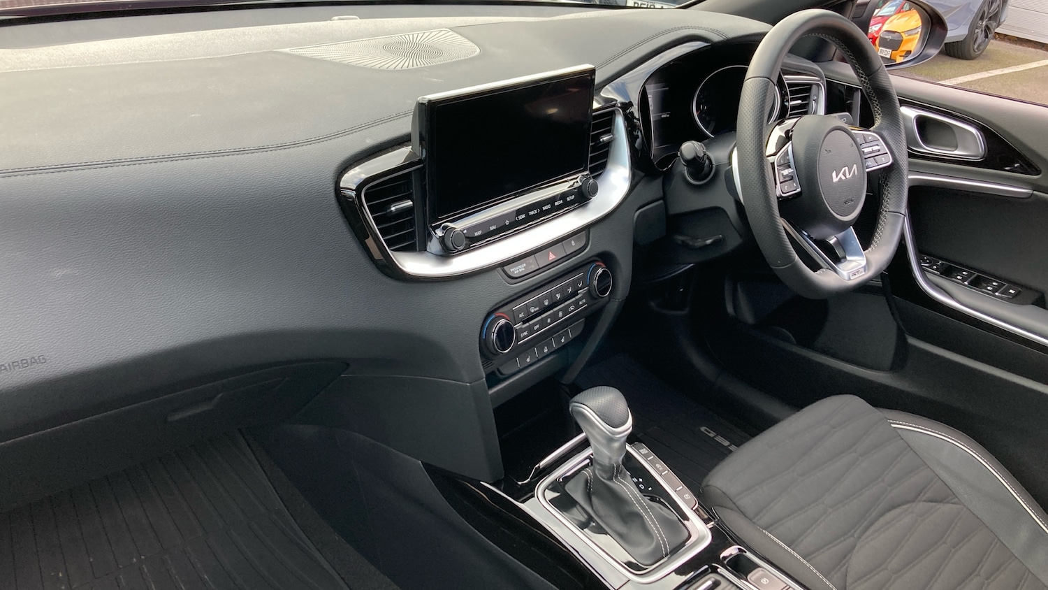 Used Kia XCeed 2025 for sale - 77069228: Photo 9