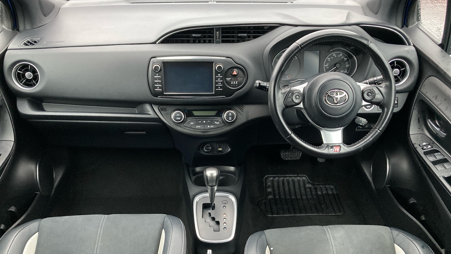 Used Toyota Yaris 2020 for sale - 76734338: Photo 10