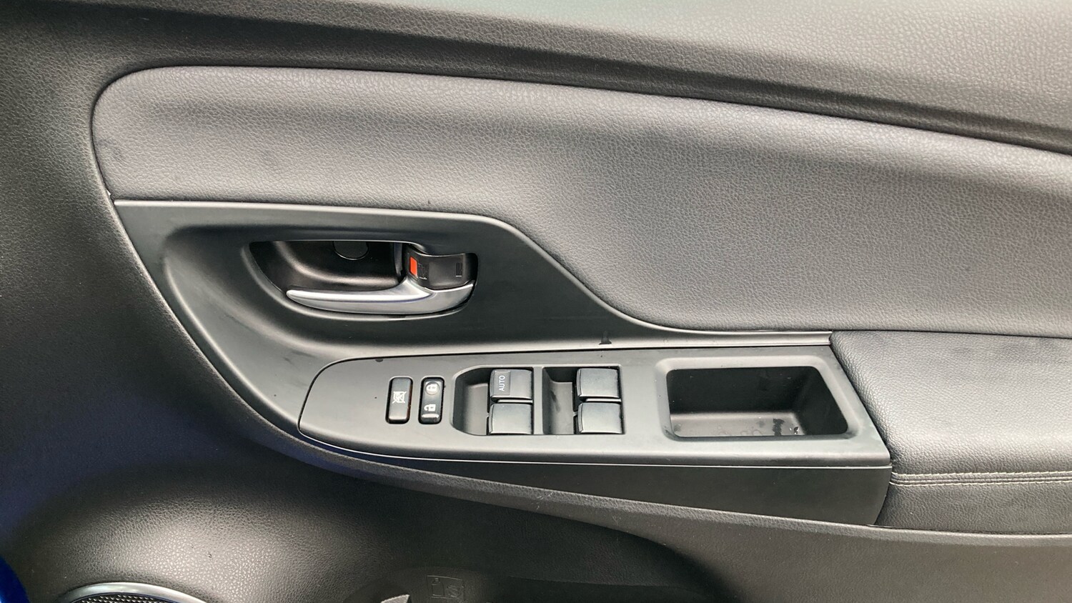 Used Toyota Yaris 2020 for sale - 76734338: Photo 23