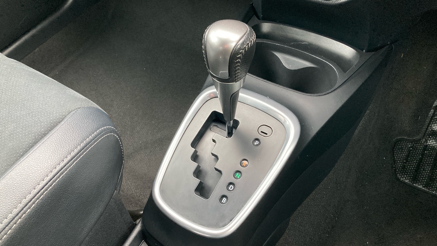 Used Toyota Yaris 2020 for sale - 76734338: Photo 26