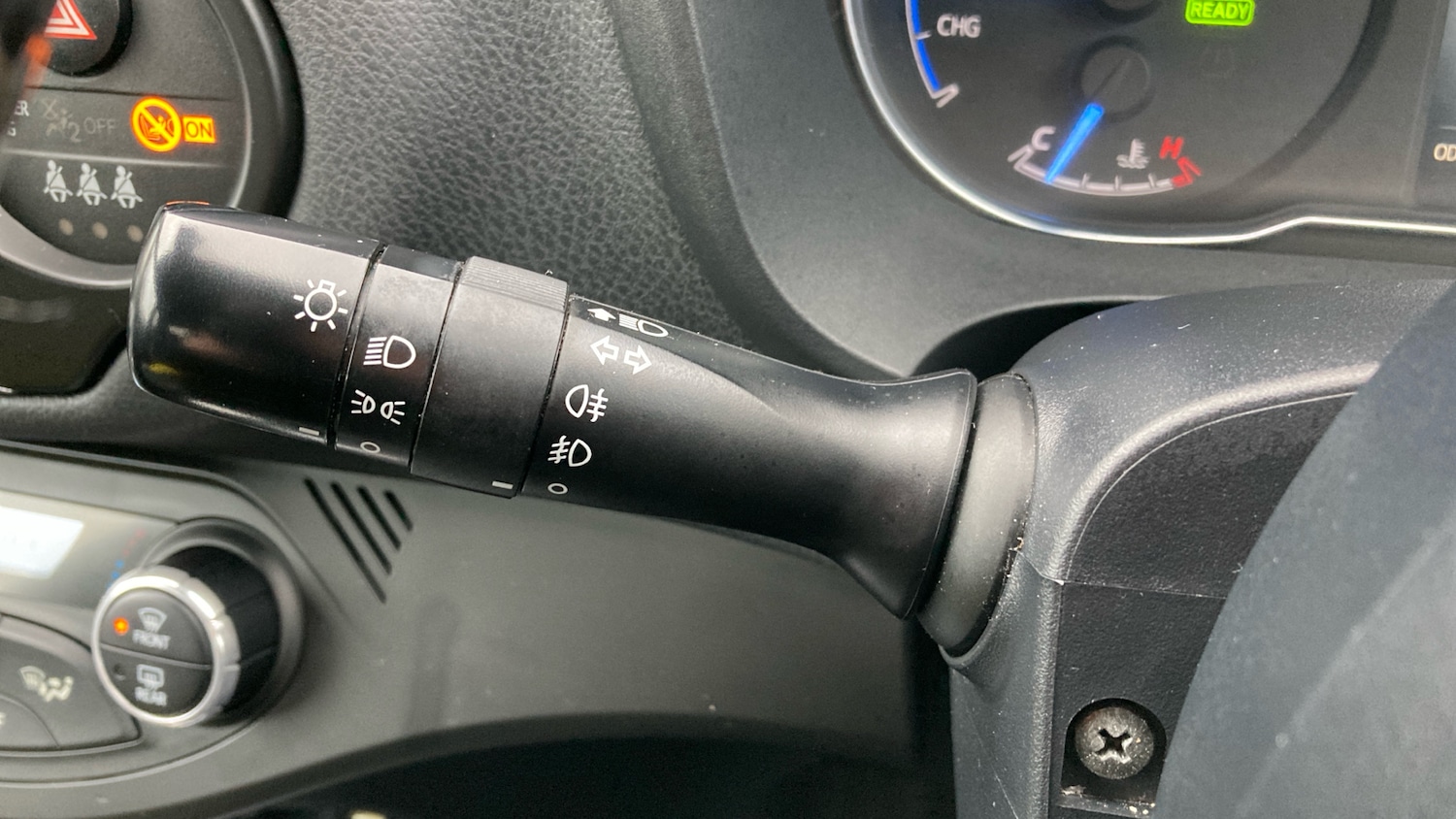 Used Toyota Yaris 2020 for sale - 76734338: Photo 37