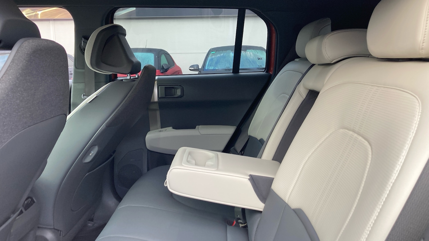 Used Kia EV3 2025 for sale - 76322393: Photo 16