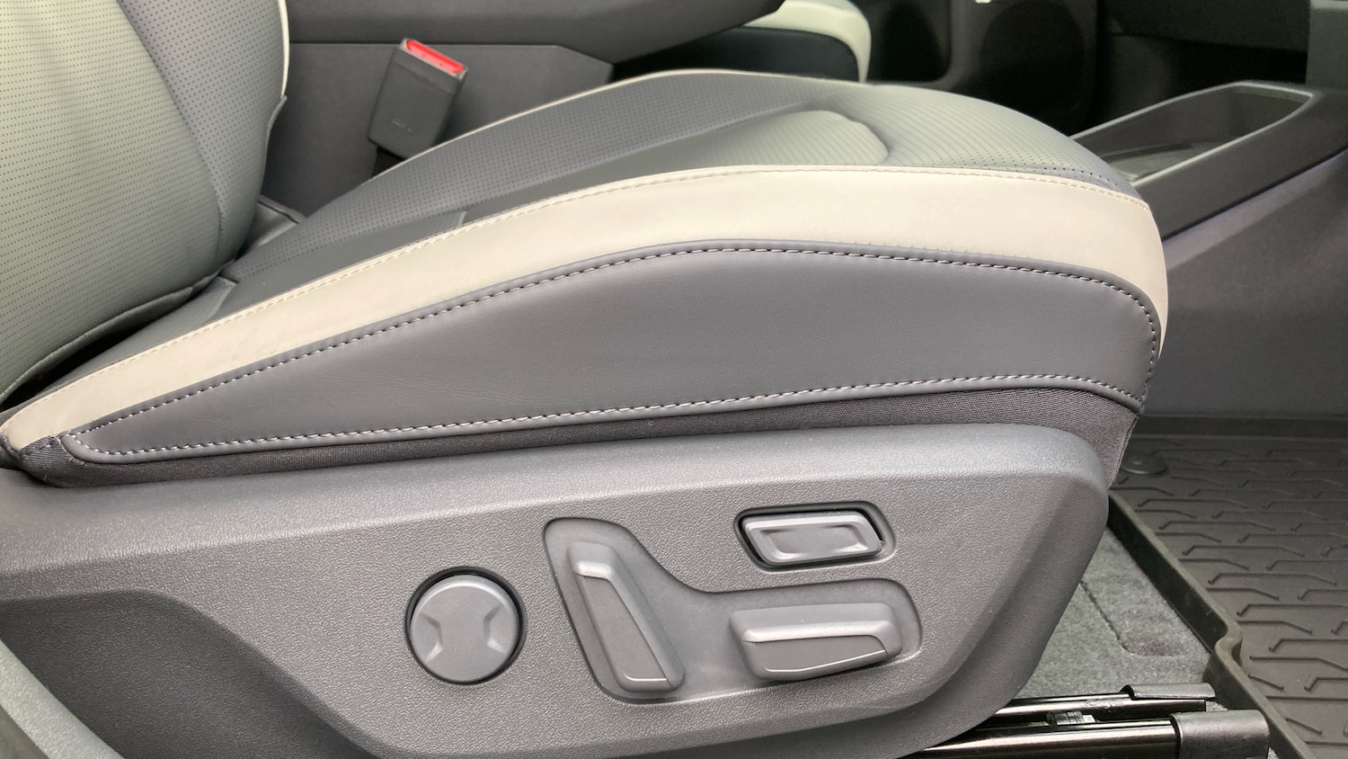 Used Kia EV3 2025 for sale - 76322393: Photo 22