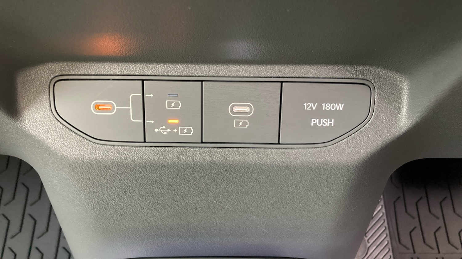 Used Kia EV3 2025 for sale - 76322393: Photo 32