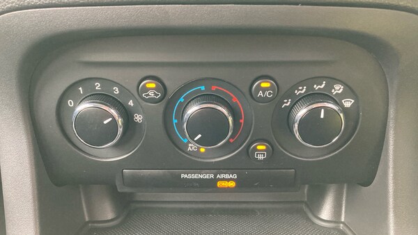 Used Ford Ka+ 2017 for sale - 76234642: Photo 28