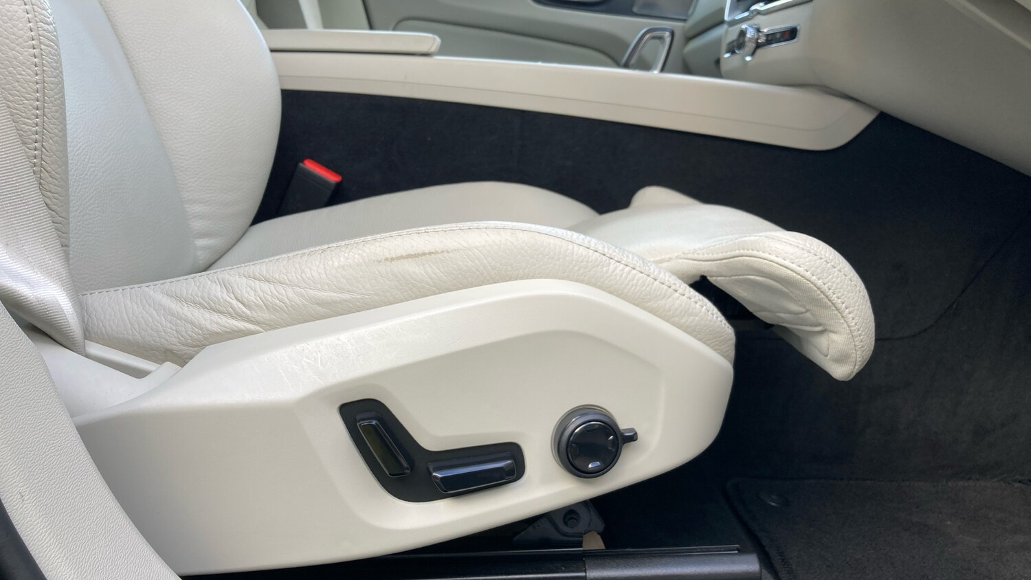 Used Volvo XC60 2024 for sale - 77340226: Photo 22