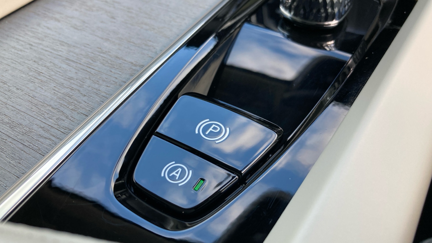 Used Volvo XC60 2024 for sale - 77340226: Photo 28