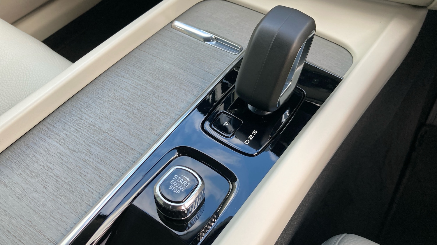 Used Volvo XC60 2024 for sale - 77340226: Photo 29