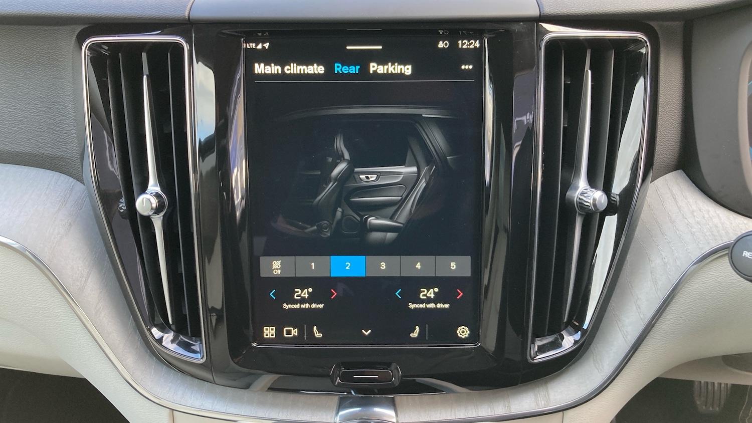 Used Volvo XC60 2024 for sale - 77340226: Photo 38