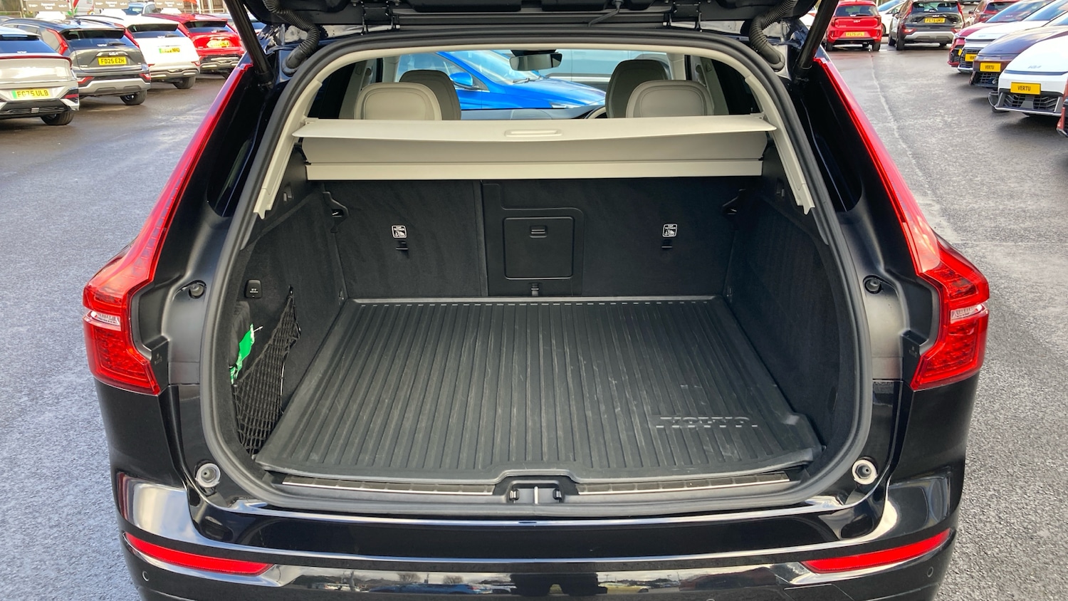 Used Volvo XC60 2024 for sale - 77340226: Photo 4