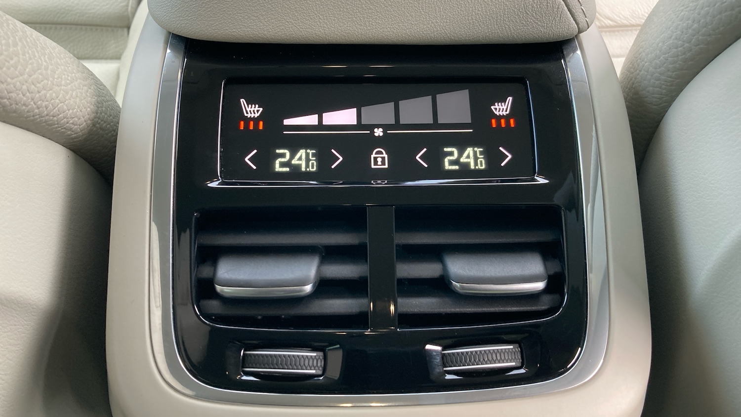 Used Volvo XC60 2024 for sale - 77340226: Photo 48