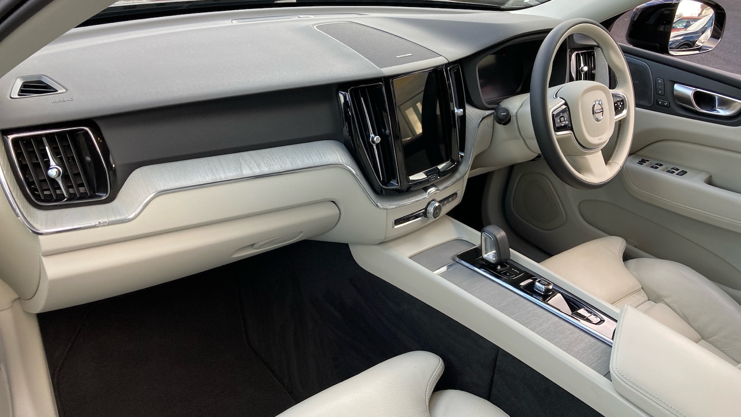 Used Volvo XC60 2024 for sale - 77340226: Photo 9