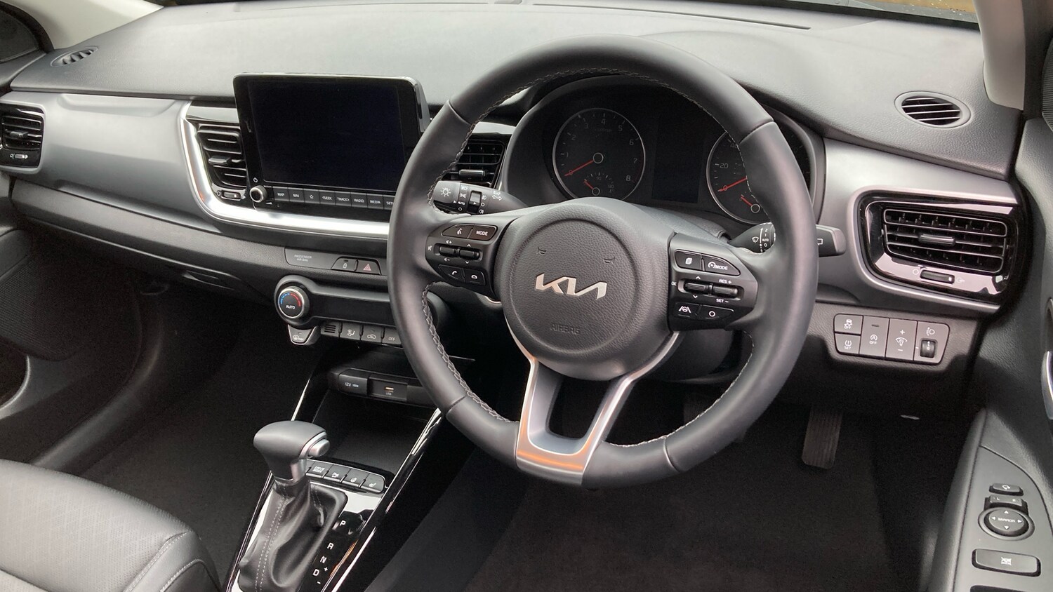 Used Kia Stonic 2024 for sale - 77845174: Photo 11