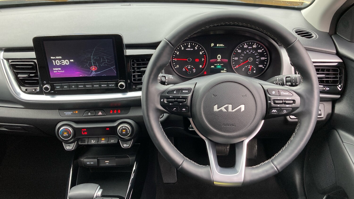 Used Kia Stonic 2024 for sale - 77845174: Photo 36