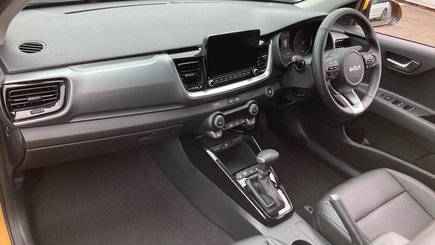 Used Kia Stonic 2024 for sale - 77845174: Photo 9